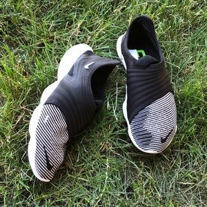 Nike Run Flyknit 3.0 trainers size 7.5